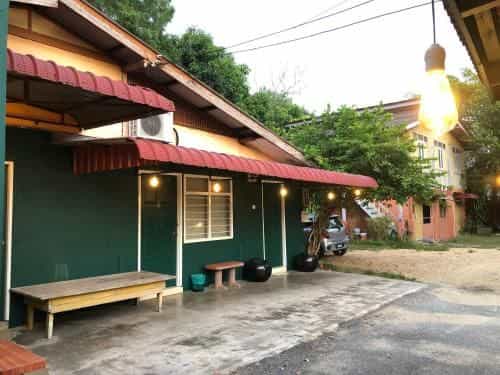 บ้านเทพีอิสตานา บ้านเทพีอิสตานา