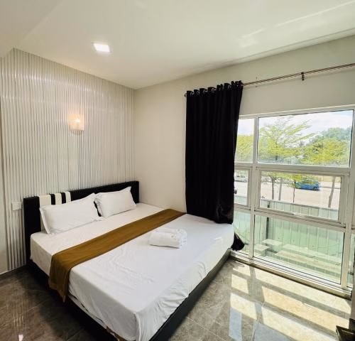 RAYYAZ INN4