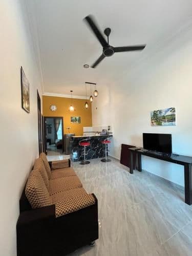 Suite Family Room
