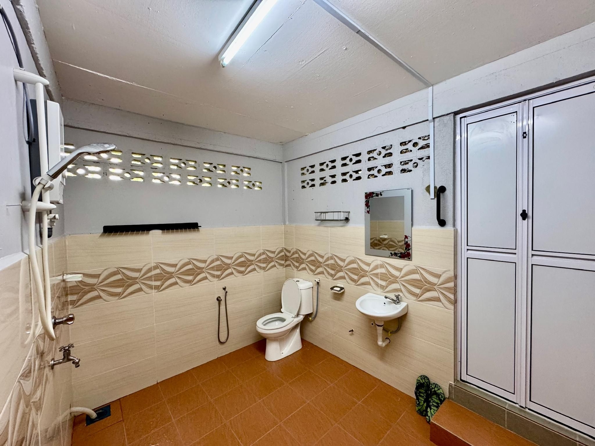 Homestay Huzaify1