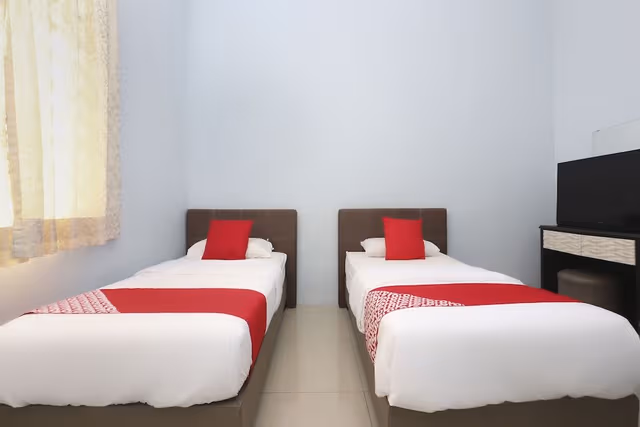Deluxe Twin Room