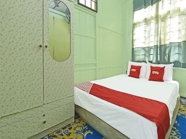 Room, 2 Bedrooms