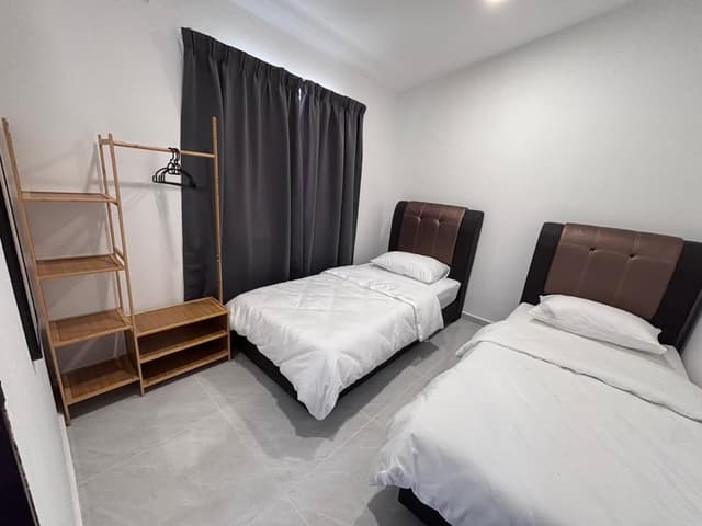 Silver Suite