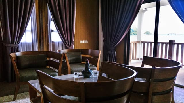 Premier Suite