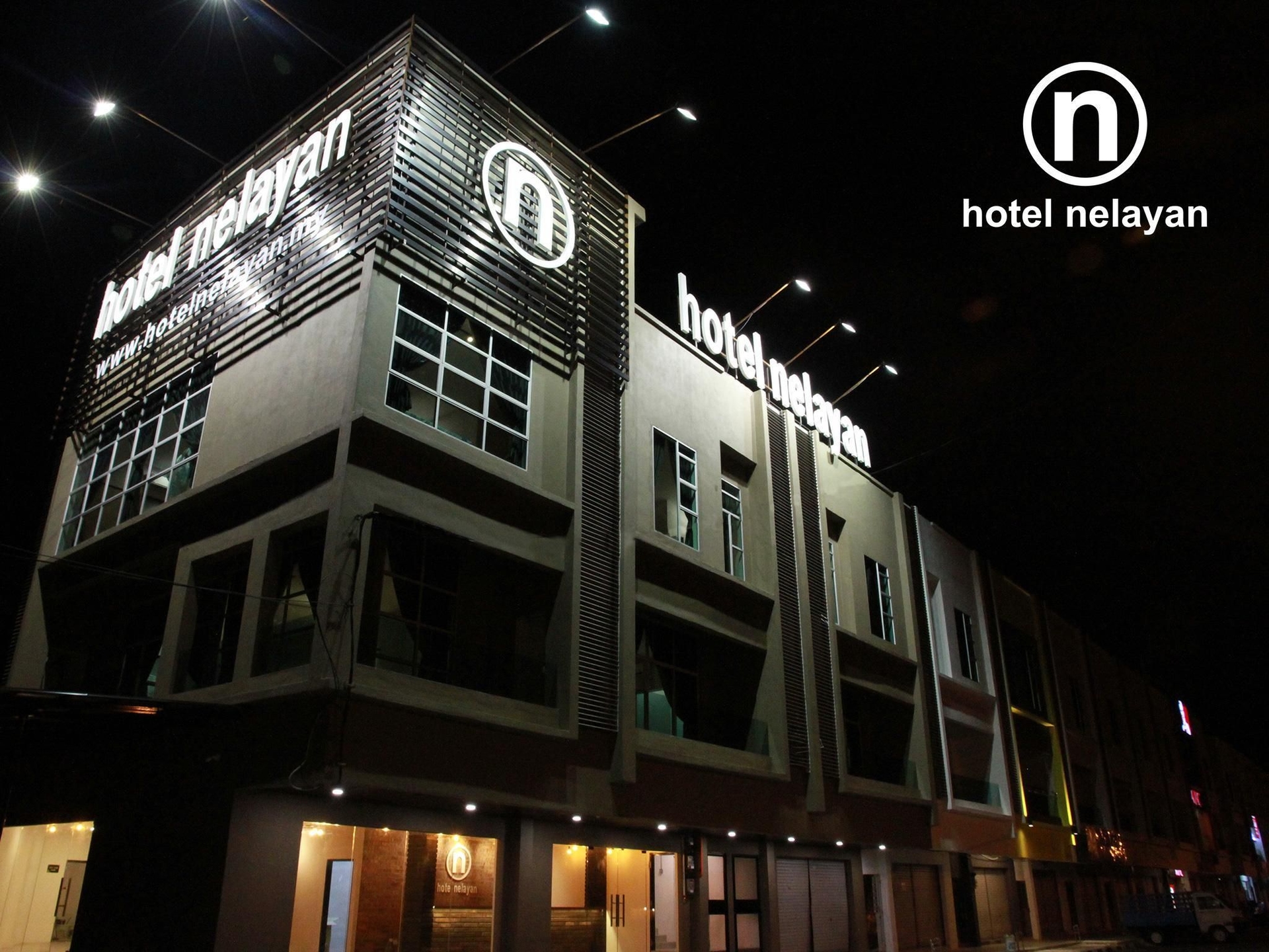 โรงแรมเนลายัน (Hotel Nelayan)0