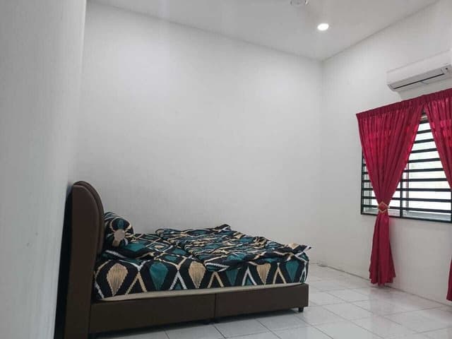 Room, Private Bathroom