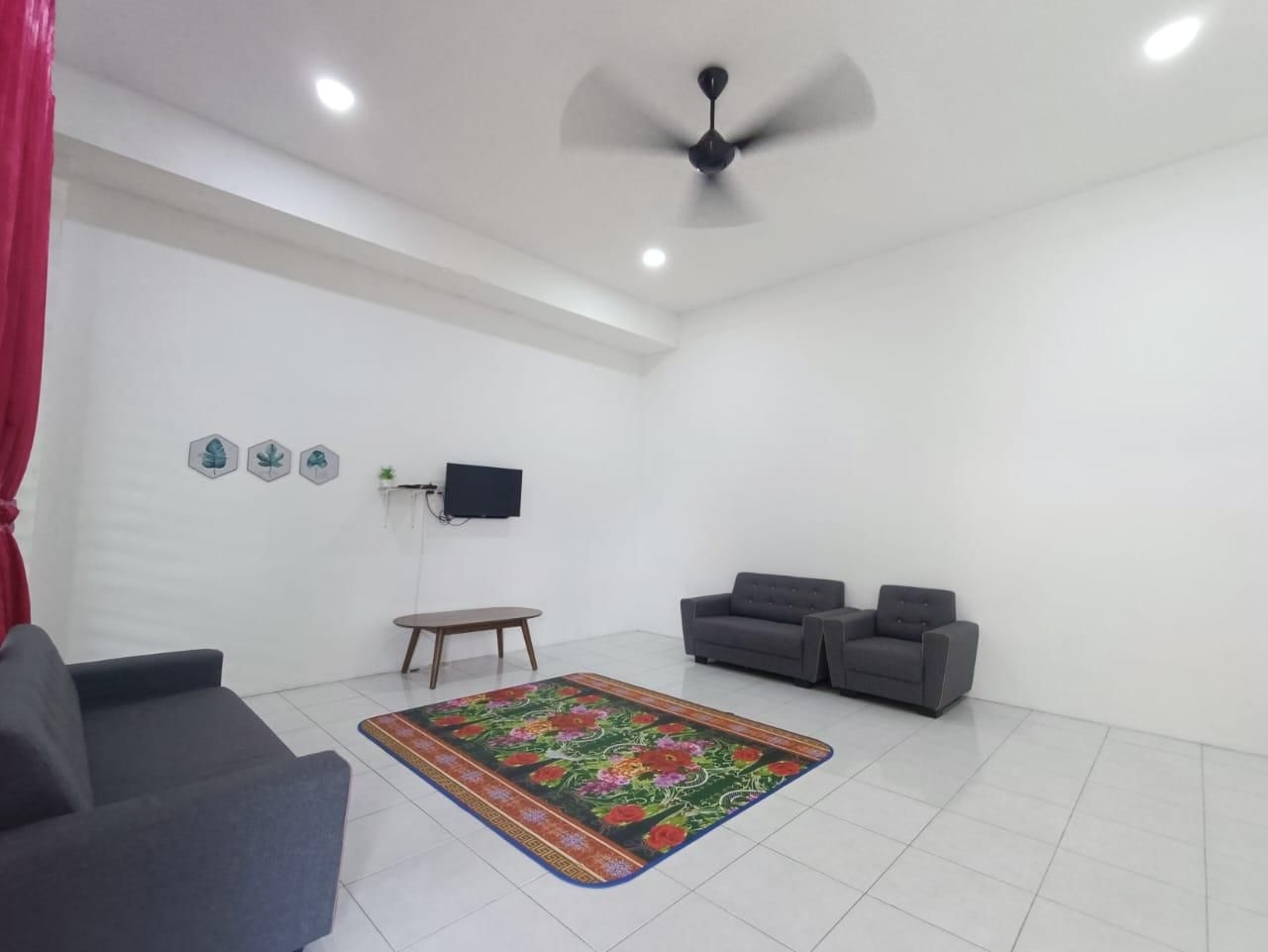 OYO Homes 90606 Casaria Cherating2