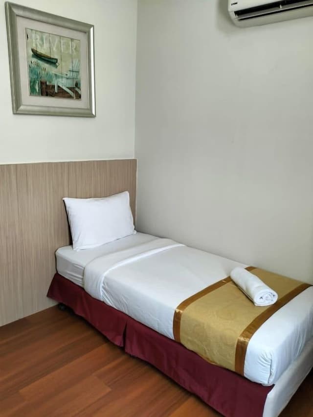 Standard Single Room, Non Smoking, Private Bathroom