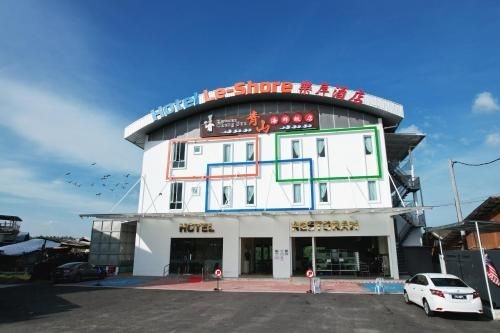 โฮเทล เล-ชอร์ (Hotel Le-Shore)1