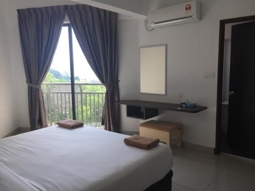 Marina Heights Resort2