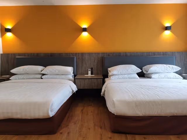 Deluxe Family Suite