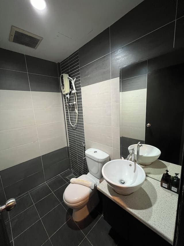 Economy Twin Room
