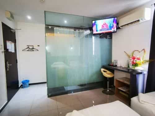 โรงแรมดอลฟิน โรงแรมดอลฟิน