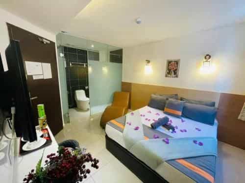 โรงแรมดอลฟิน โรงแรมดอลฟิน