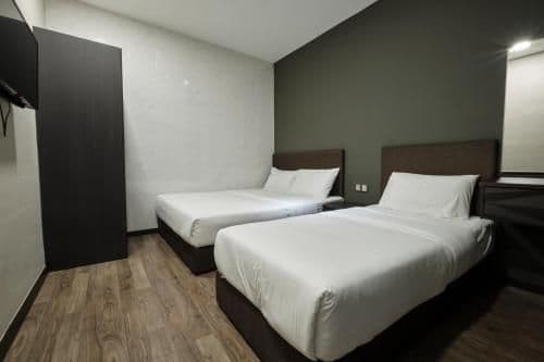 Basic Triple Room