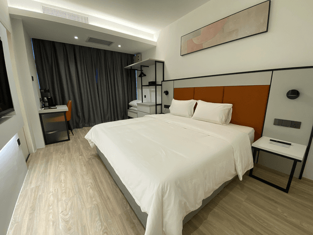 Executive King Suite