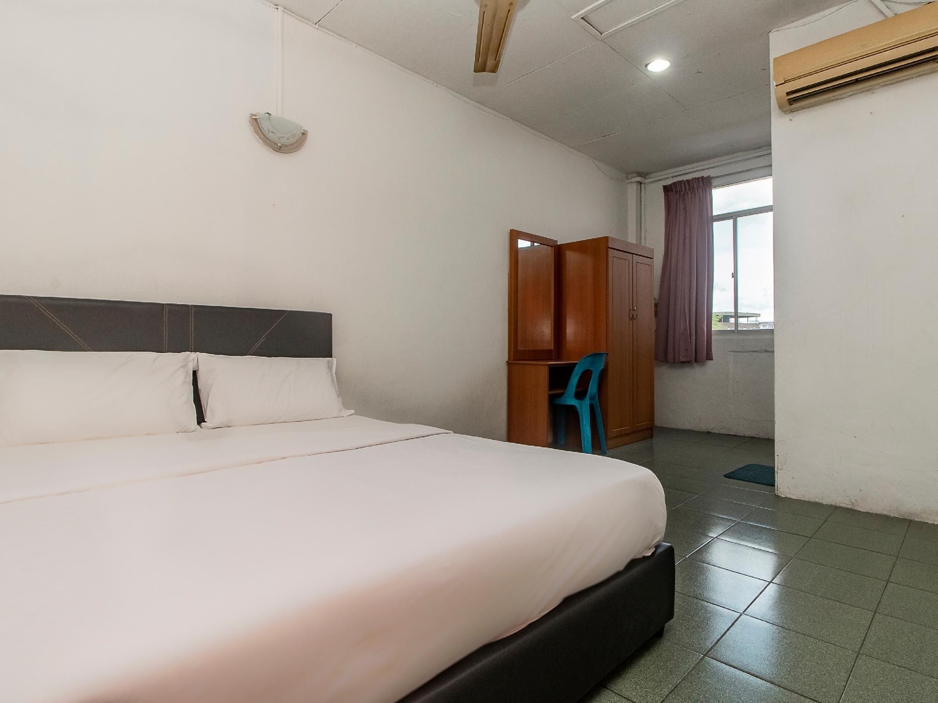 Oyo 89706 To-day Hotel2