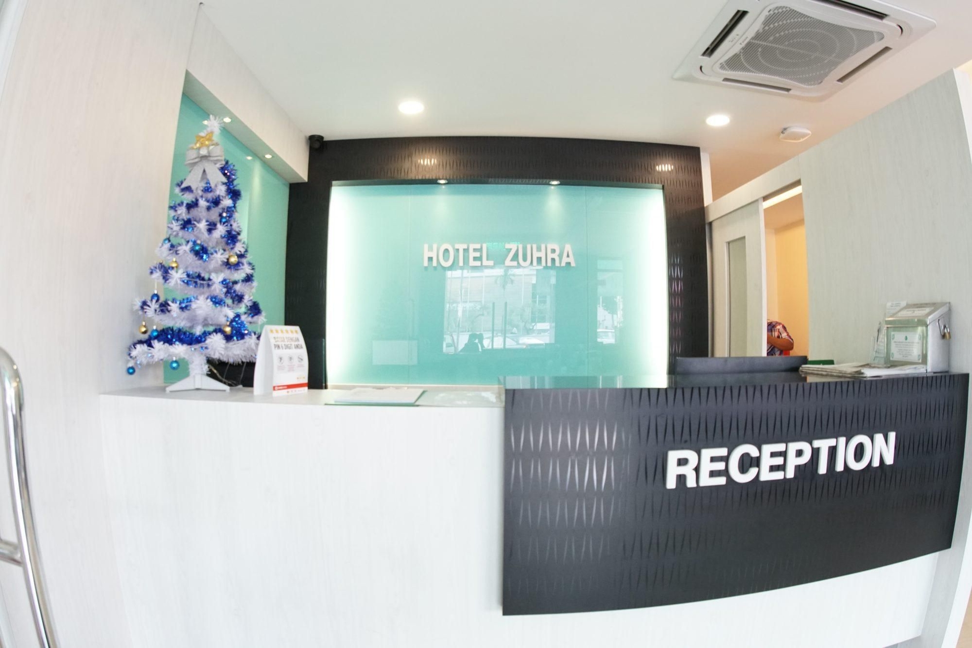 โรงแรมซูห์รา (Hotel Zuhra)3