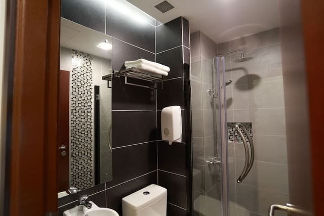 Signature Double Room, 1 Queen Bed, Accessible, Refrigerator
