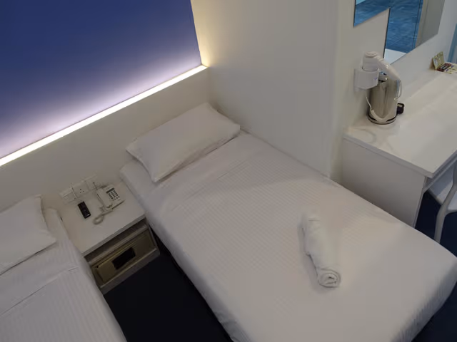 Twin Room A - Non-Smoking