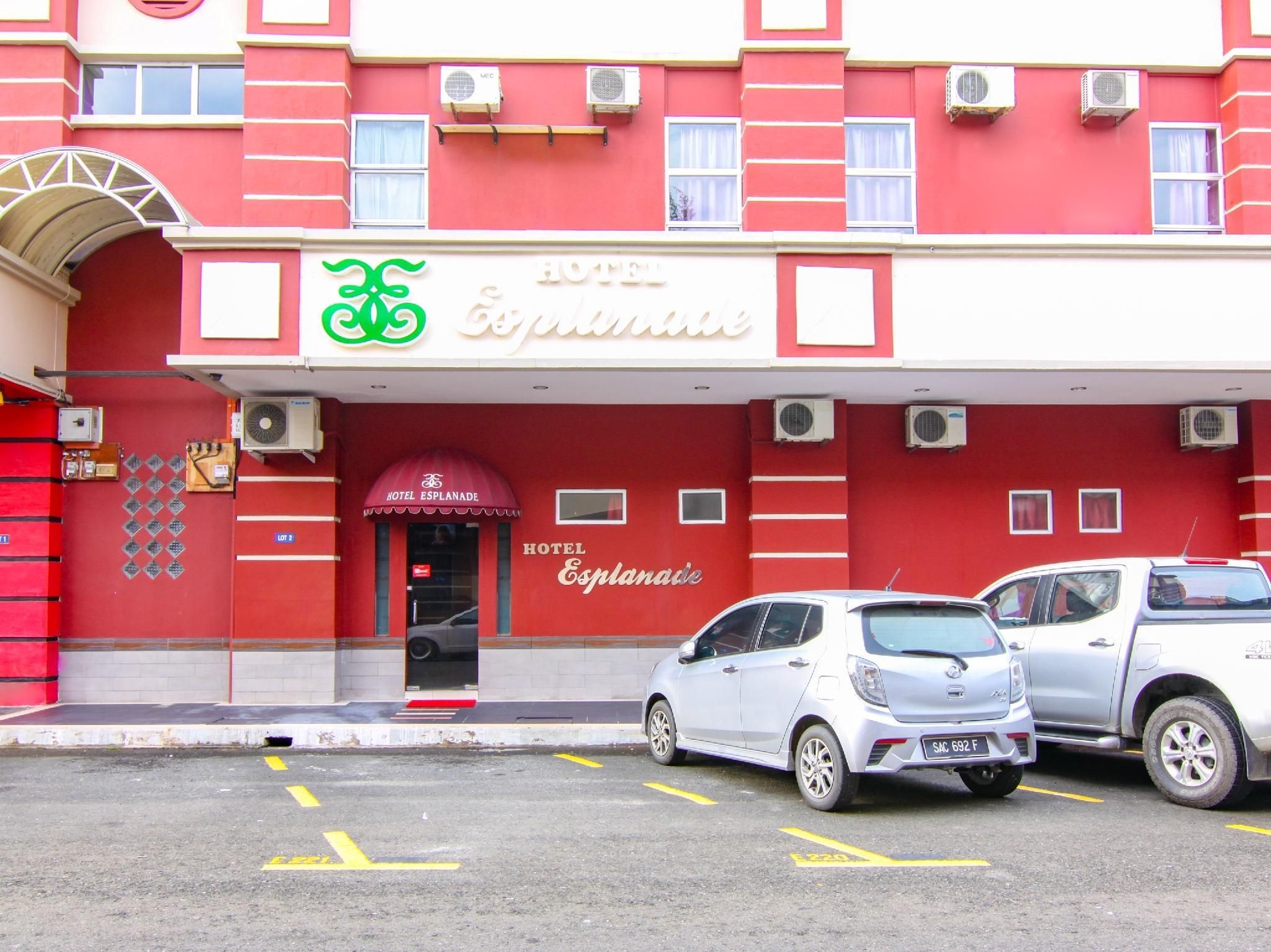ซูเปอร์โอโย 43930 โฮเทล เอสพลานาด (Super OYO 43930 Hotel Esplanade)2