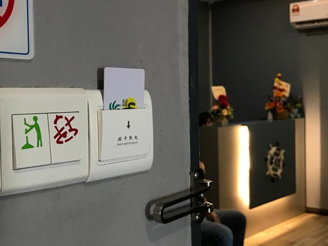 Deluxe Queen Room with Balcony