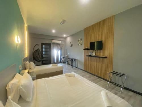 Deluxe Family Room with Balcony