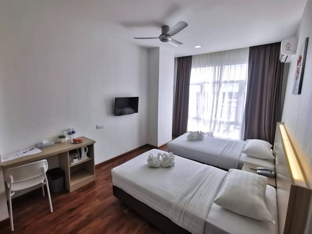 Standard Twin Room