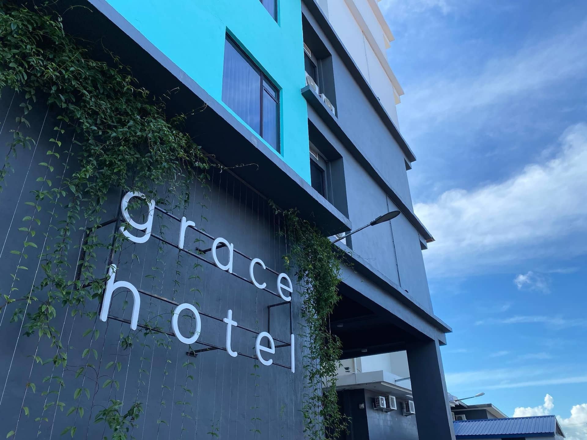 โรงแรมเกรซ เซมปอร์นา โรงแรมเกรซ เซมปอร์นา