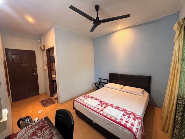 Standard Double Room, 1 Queen Bed