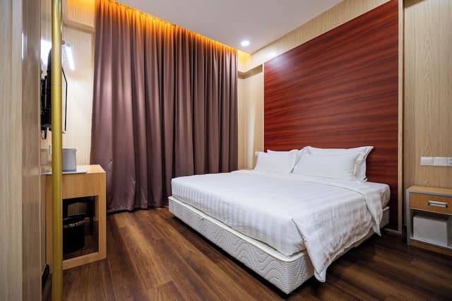 Deluxe Room, 1 King Bed, Non Smoking