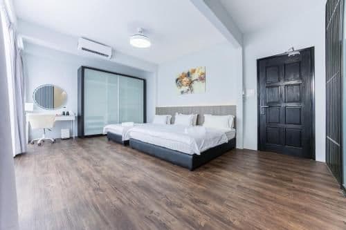 Queen Room