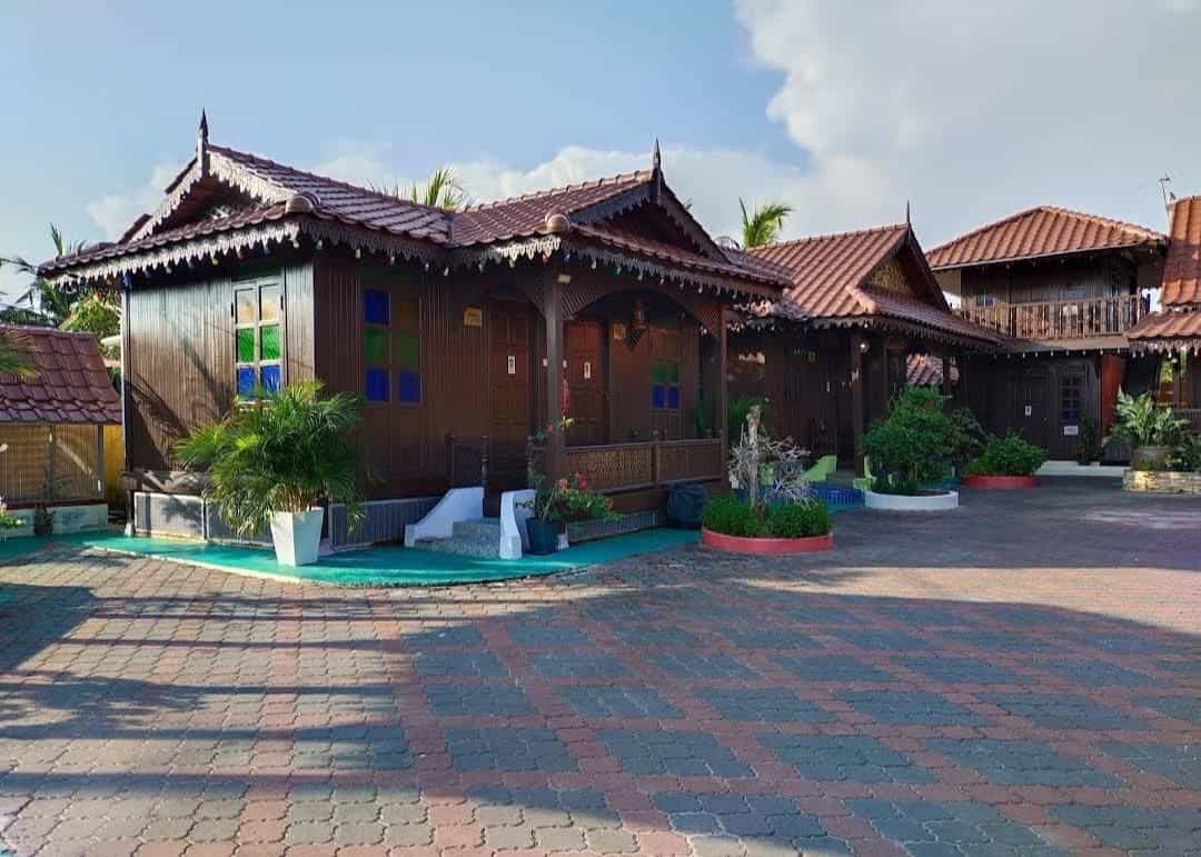 โรงแรมมัวร์ วิลเลจ โรงแรมมัวร์ วิลเลจ