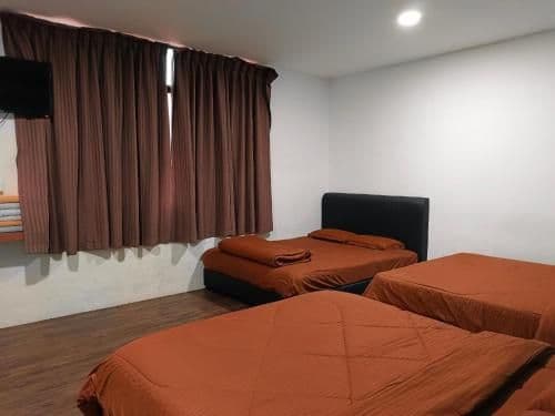 Executive Deluxe Suite