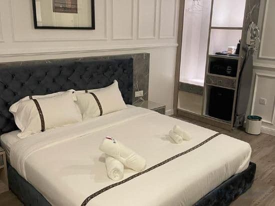 Deluxe Double or Twin