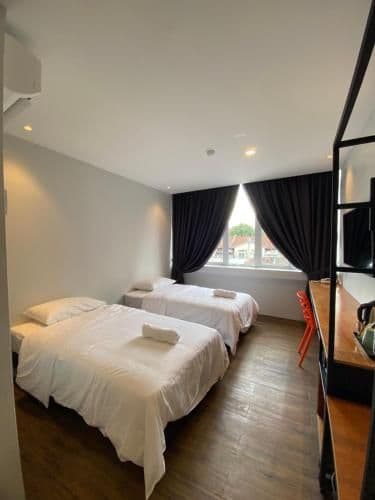 Standard Twin Room