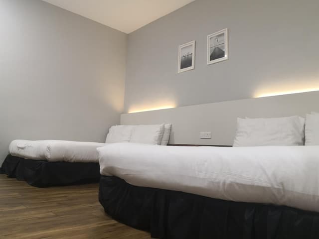 Deluxe Family Room
