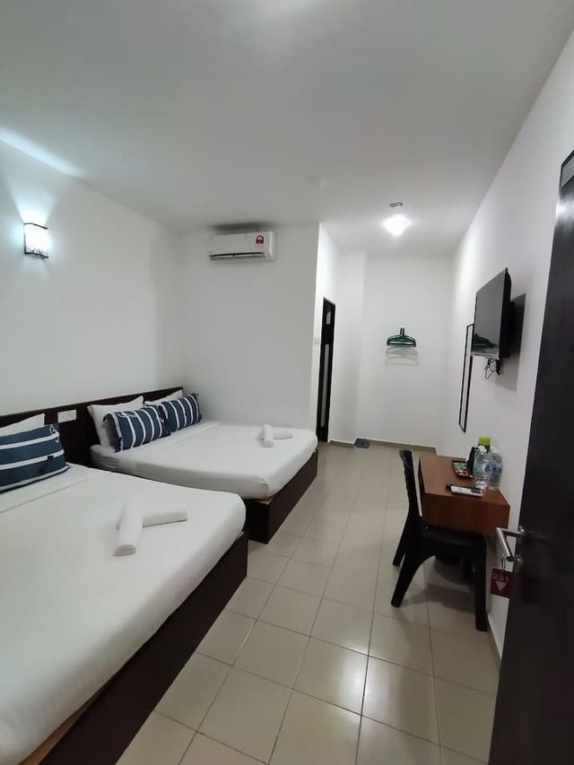 Standard Quadruple Room
