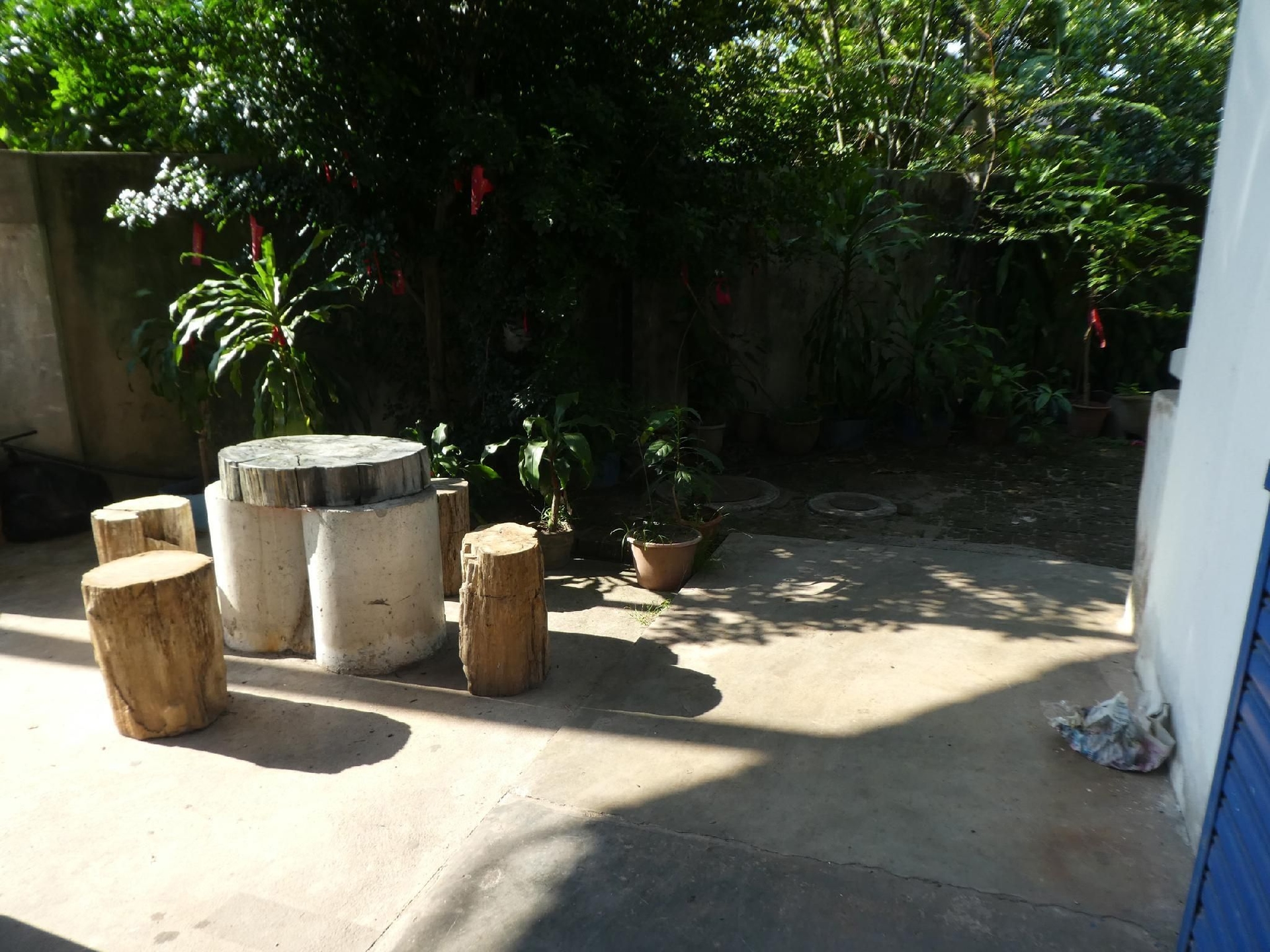 ติต โมเทล (Tit Motel)2