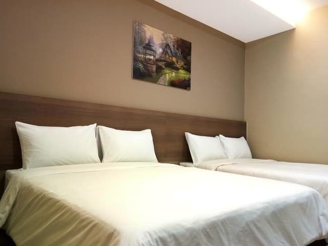 Quadruple Room (Without Window)