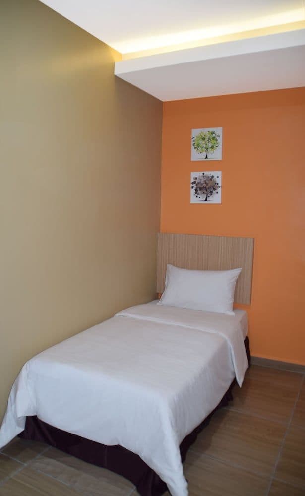Single Room (Without Window)