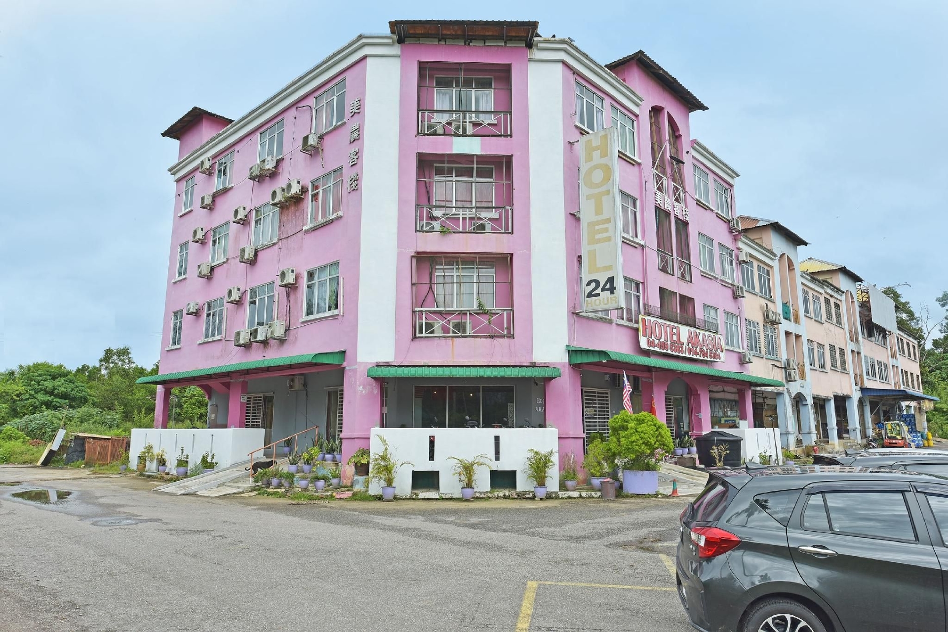 OYO 90846 Hotel Akasia1