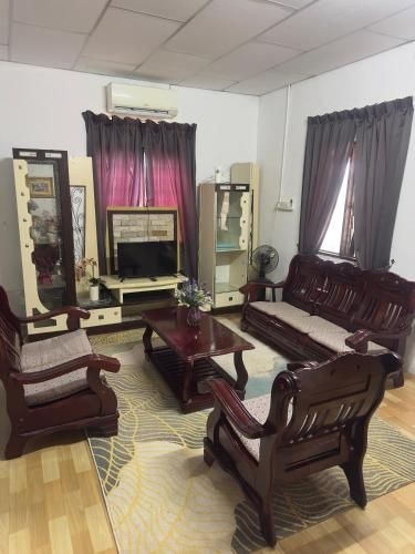 3 ห้องนอน 1 ห้องน้ำส่วนตัว ขนาด ตร.ม. – กัวลา มูดา (Homestay Teratak Tokliah)1