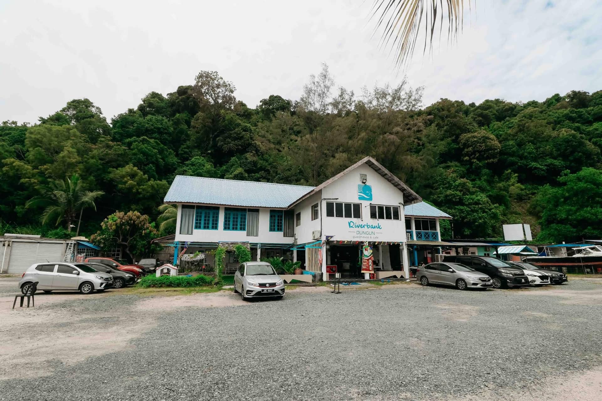 Riverbank Dungun Guesthouse & Cafe Riverbank Dungun Guesthouse & Cafe