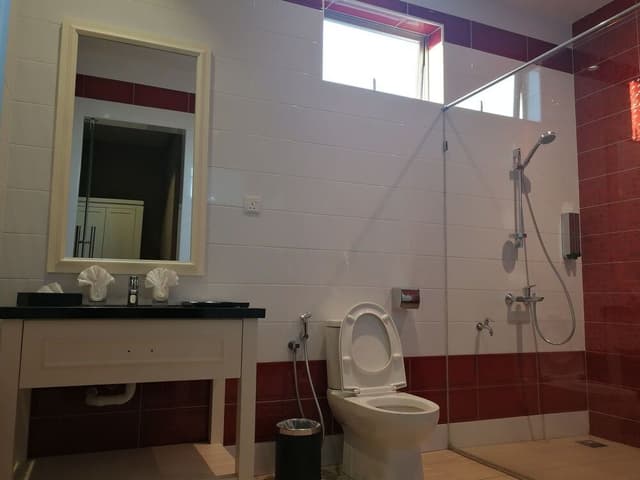 Exclusive Room, 1 King Bed, Balcony, Mountain View