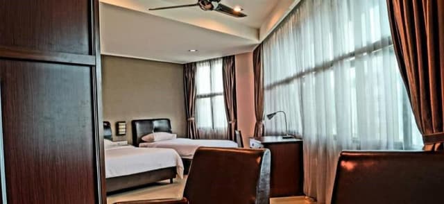 Deluxe Twin Room