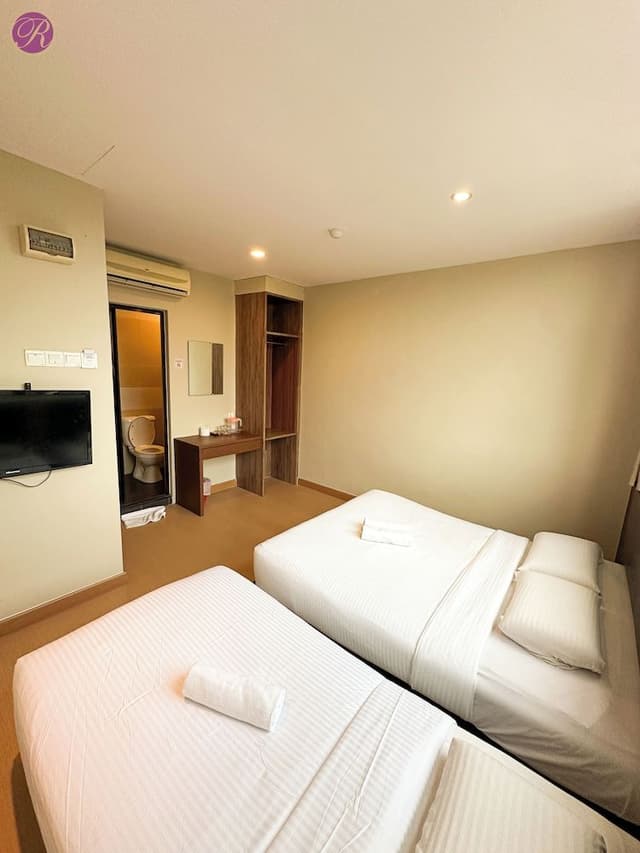 Deluxe Triple Room