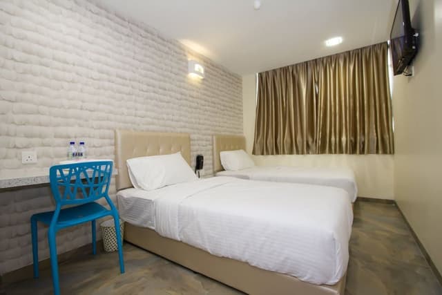 Deluxe Twin Room