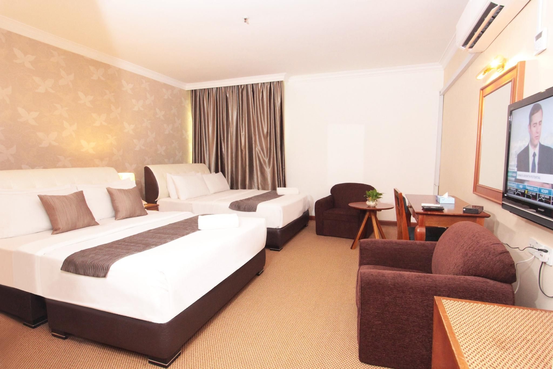 โรงแรมเปลิแกน (Pelican Hotel)2