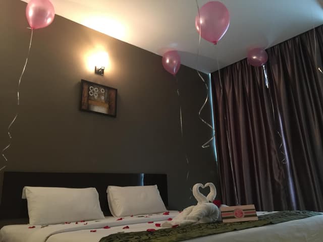 Standard Queen Room